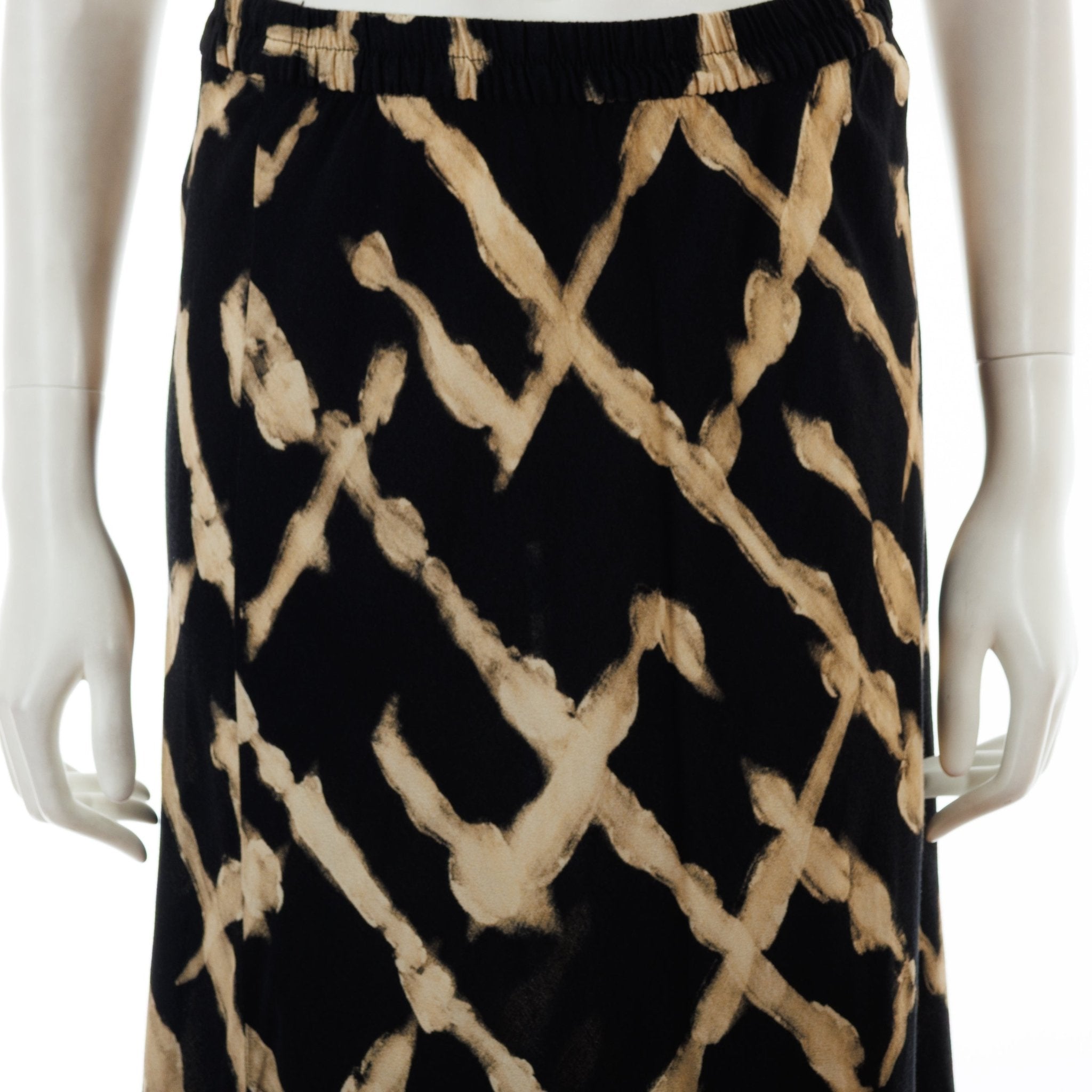 Cliffhanger - ZARA - MISHMASH