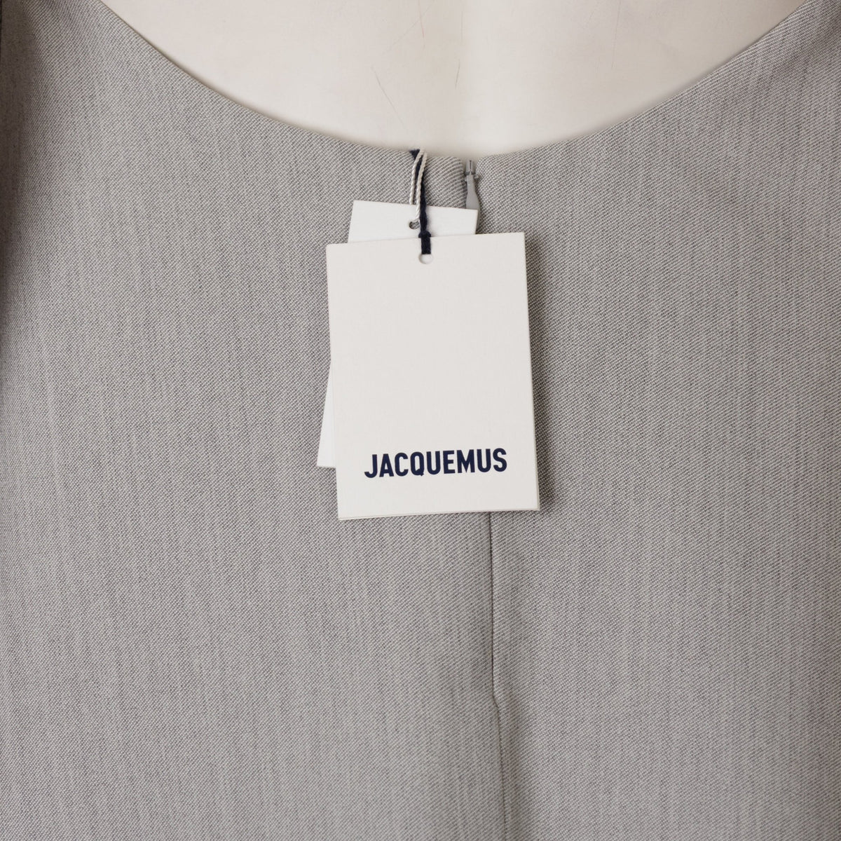 Dose Of Drama - JACQUEMUS - MISHMASH