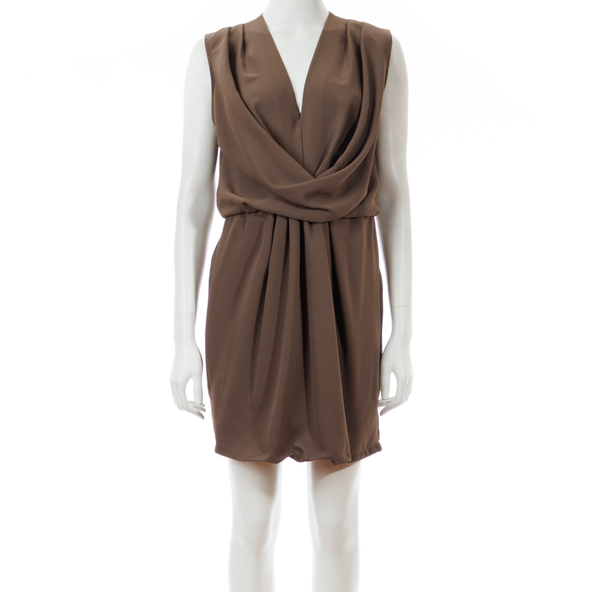 Hot Girl Outfit - Les Folies d' Harry - MISHMASH