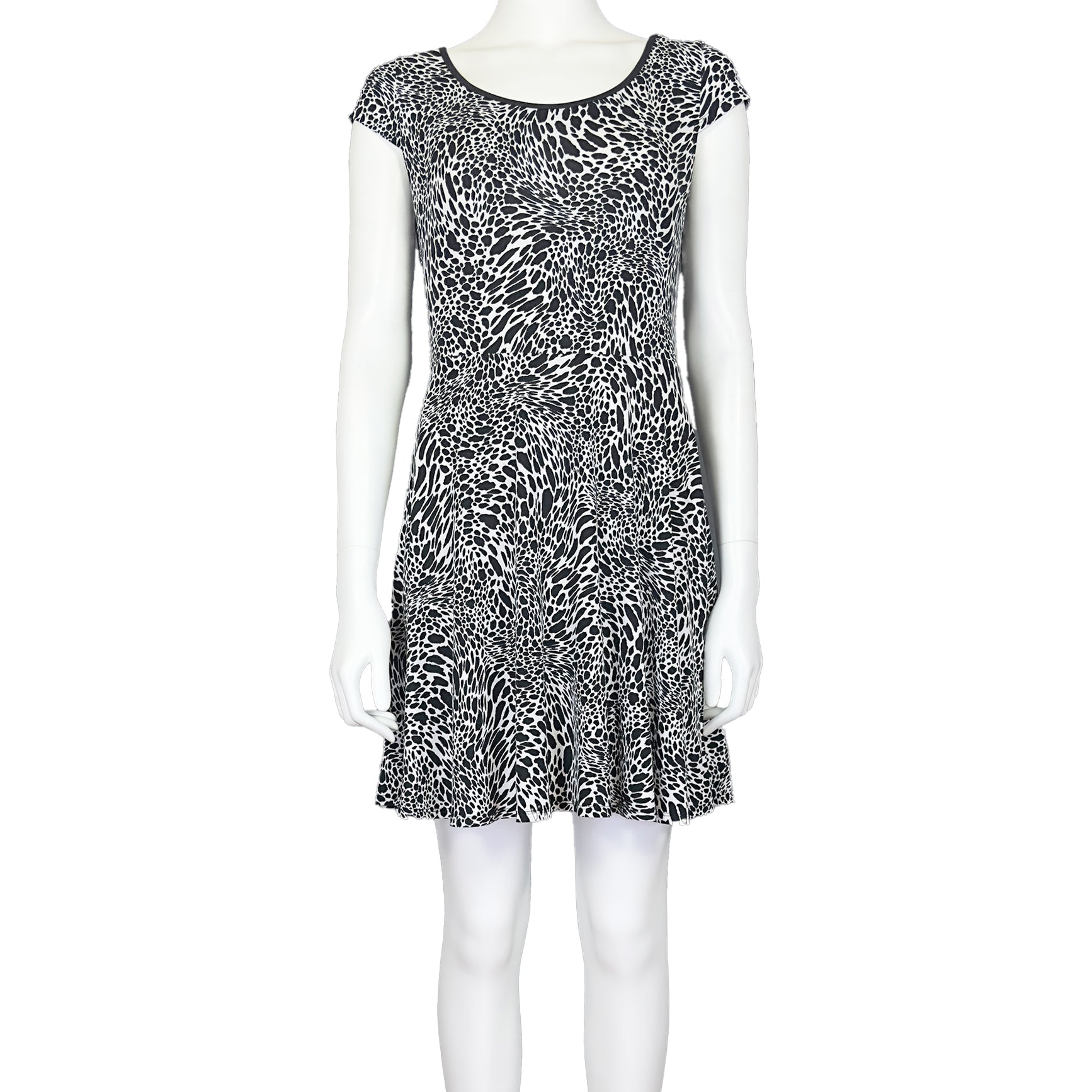 Ink Petal - DOROTHY PERKINS - MISHMASH