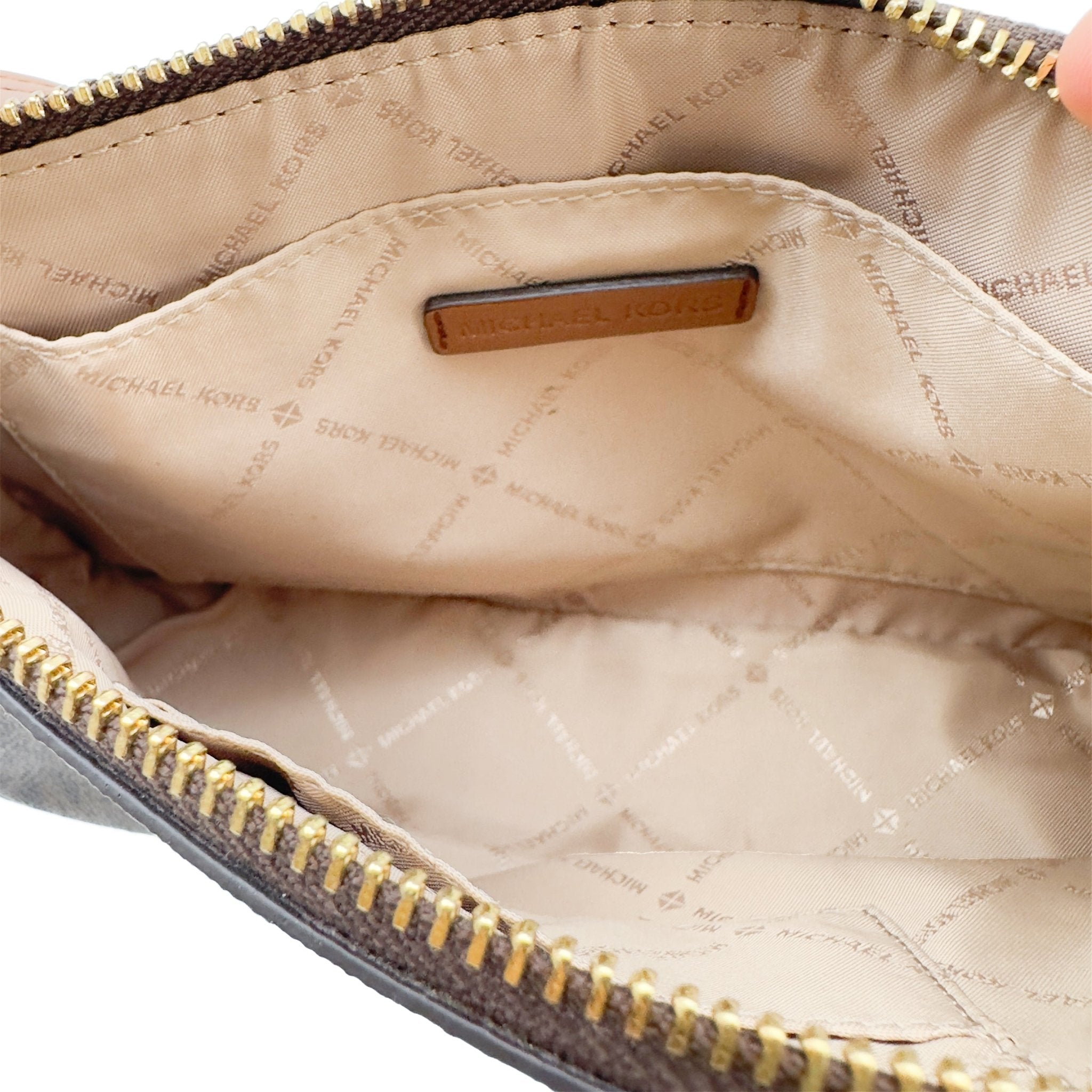 Jet Set Logo Crossbody - MICHAEL KORS - MISHMASH