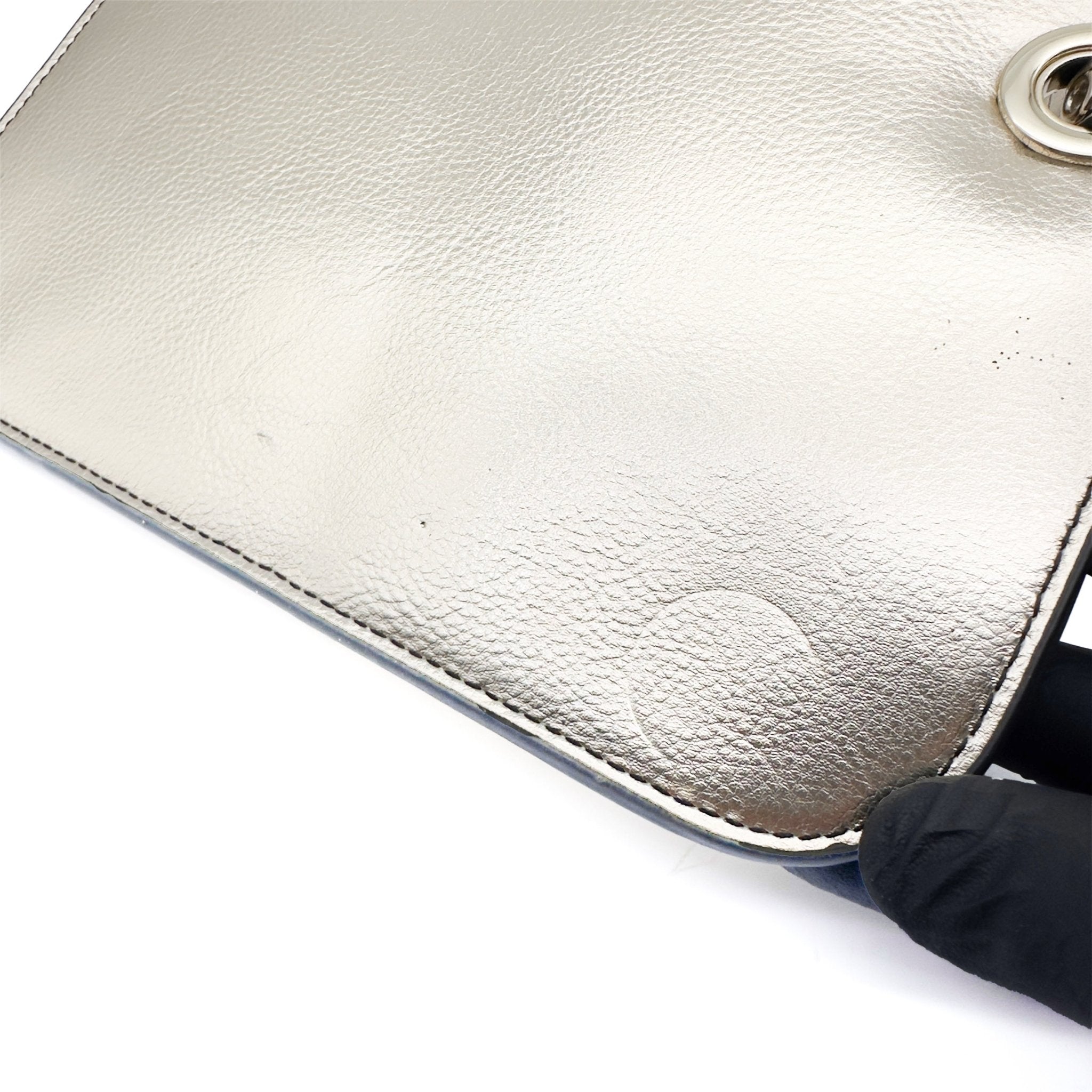 Metallic Pouch - ARMANI EXCHANGE - MISHMASH