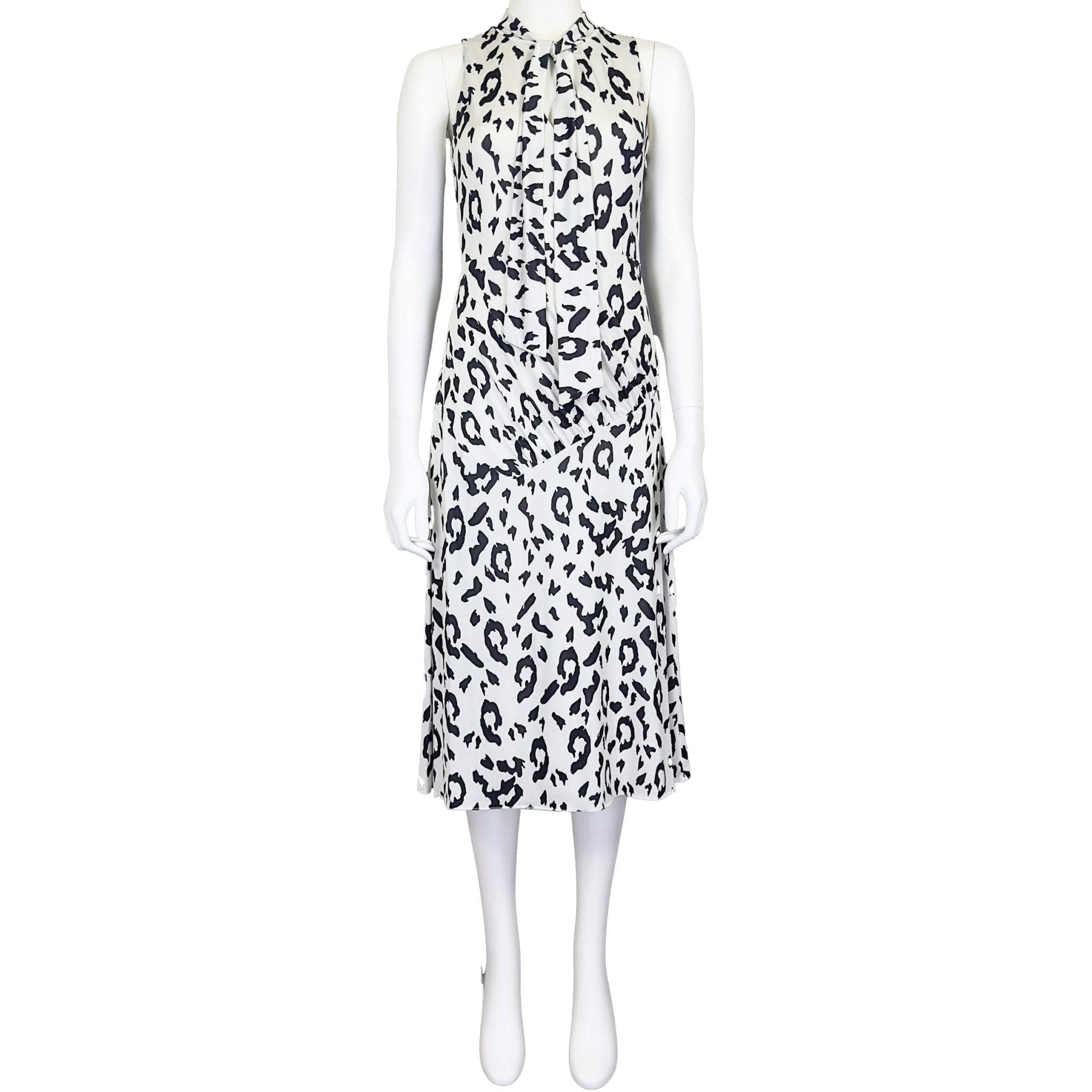 Roar & Restore - TRENDYOL Dress - MISHMASH