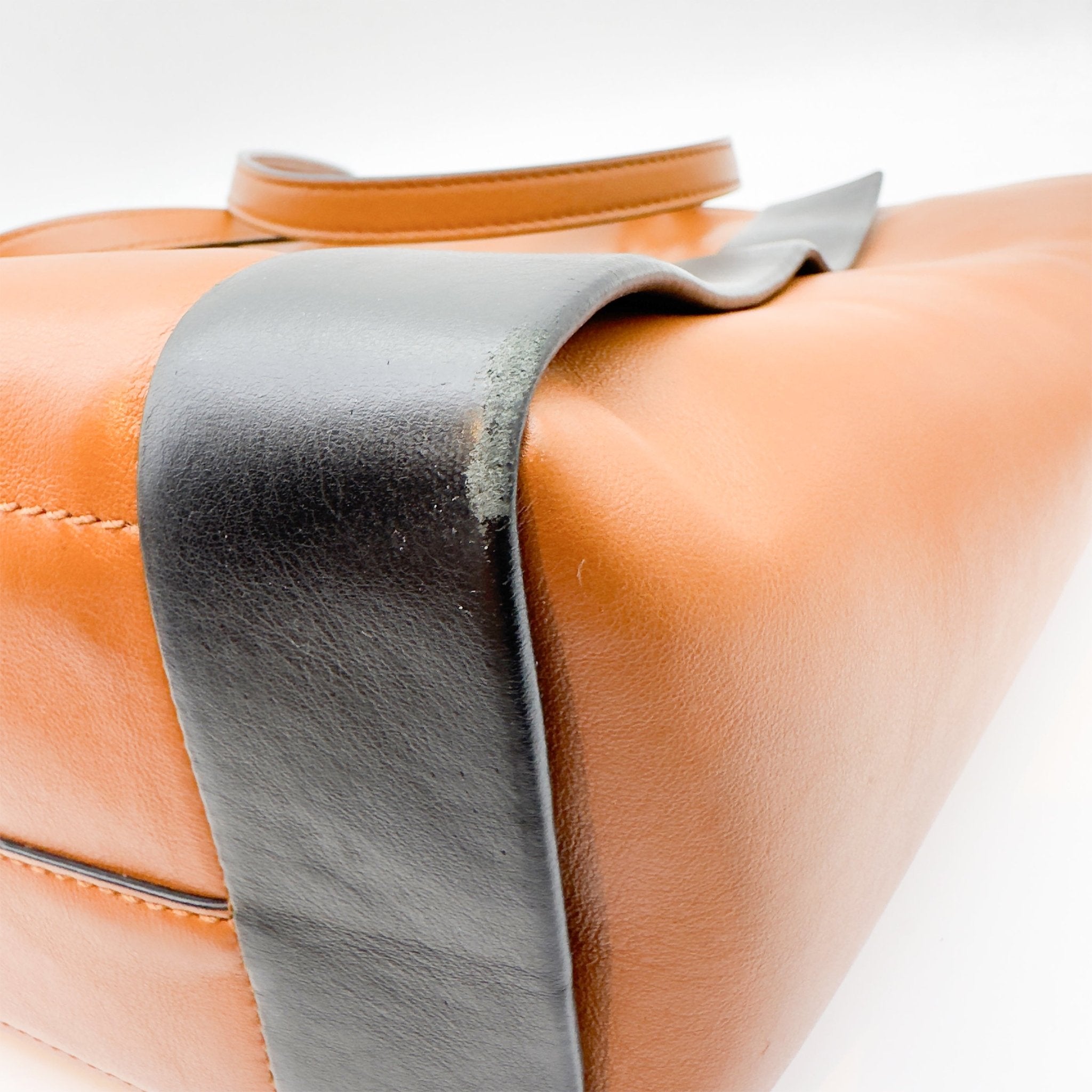 Signature Shopper - ALEXANDER MCQUEEN - MISHMASH