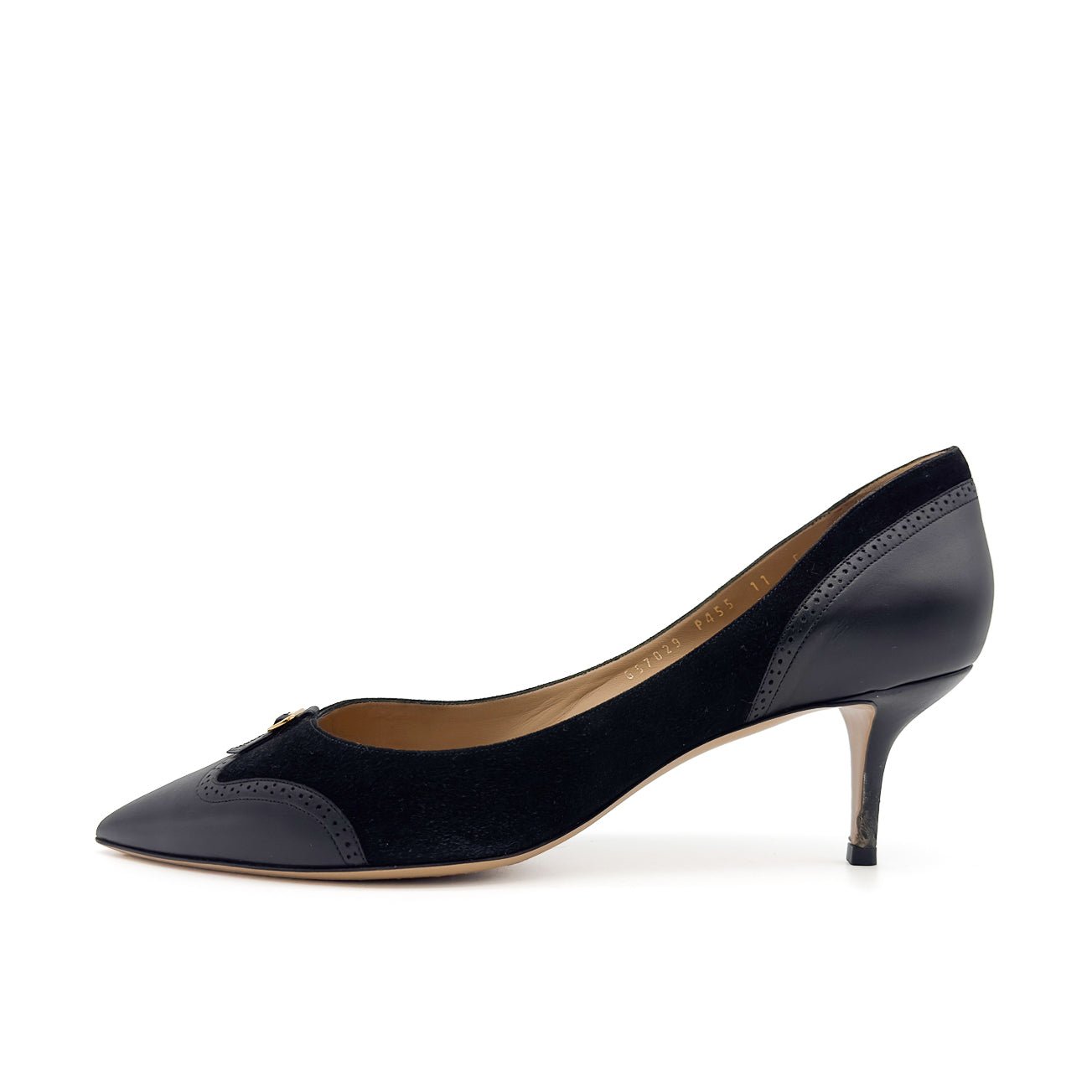 Suede Neissa Pumps - Salvatore Ferragamo - MISHMASH