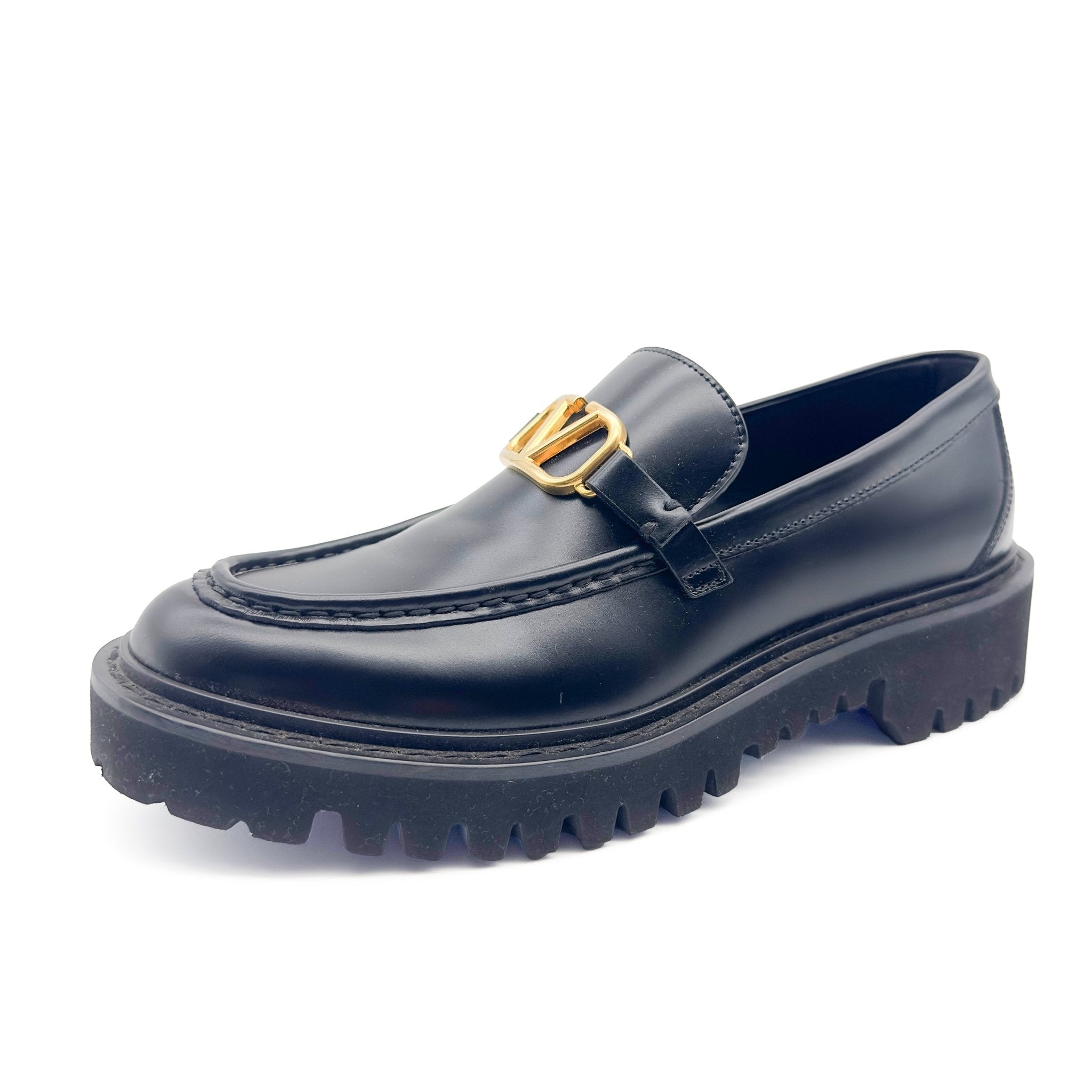 Vlogo Signature Calfskin Loafer - VALENTINO - MISHMASH
