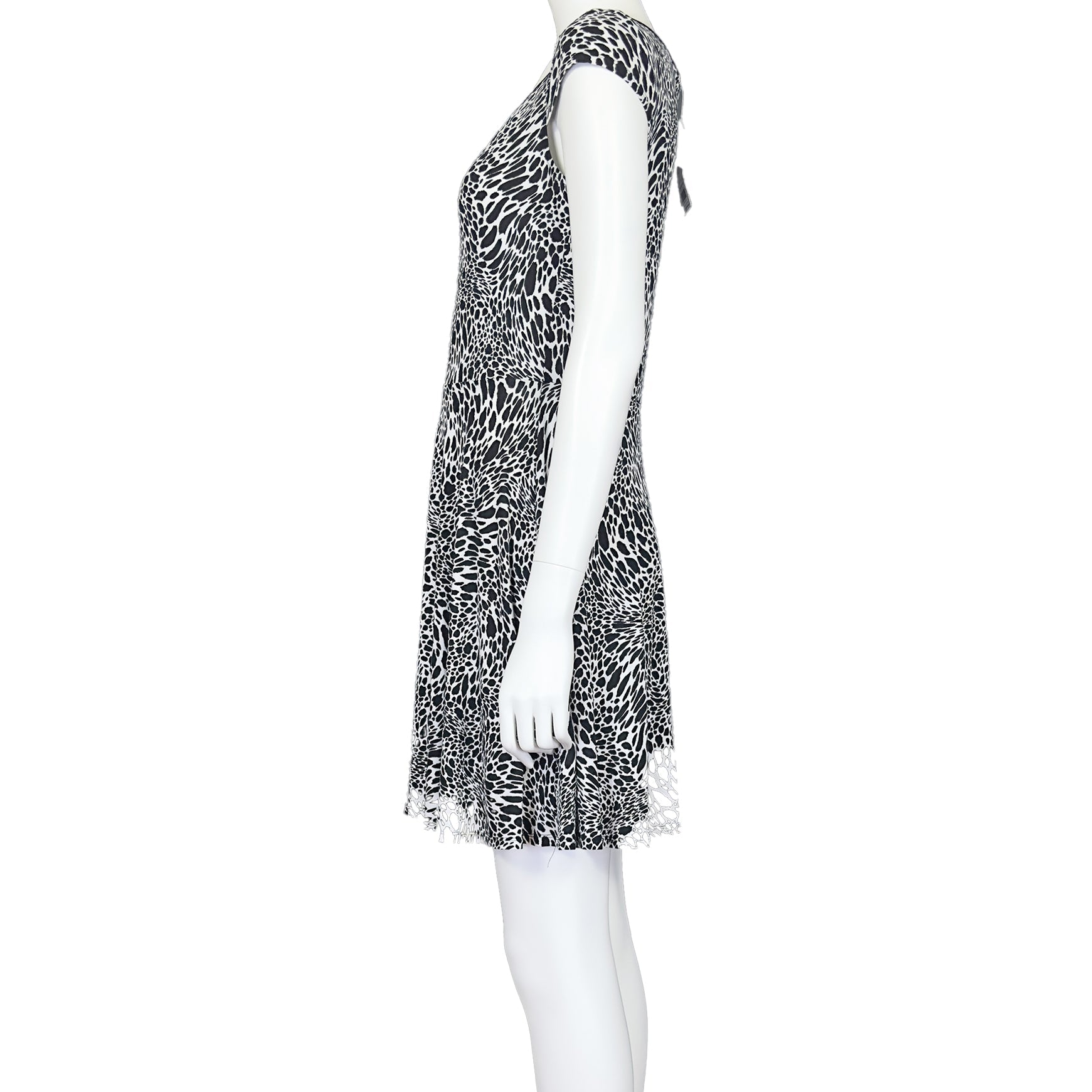 Ink Petal - DOROTHY PERKINS - MISHMASH