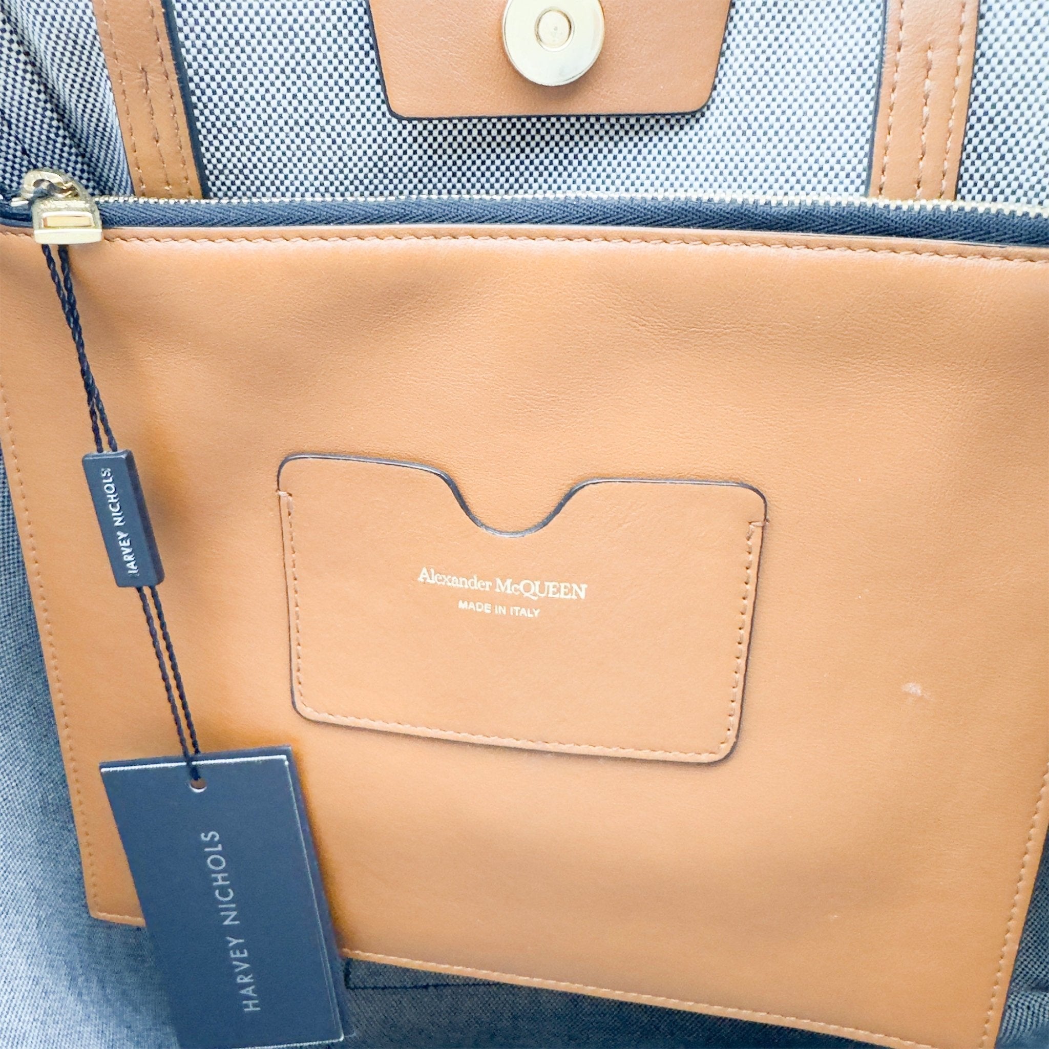 Signature Shopper - ALEXANDER MCQUEEN - MISHMASH