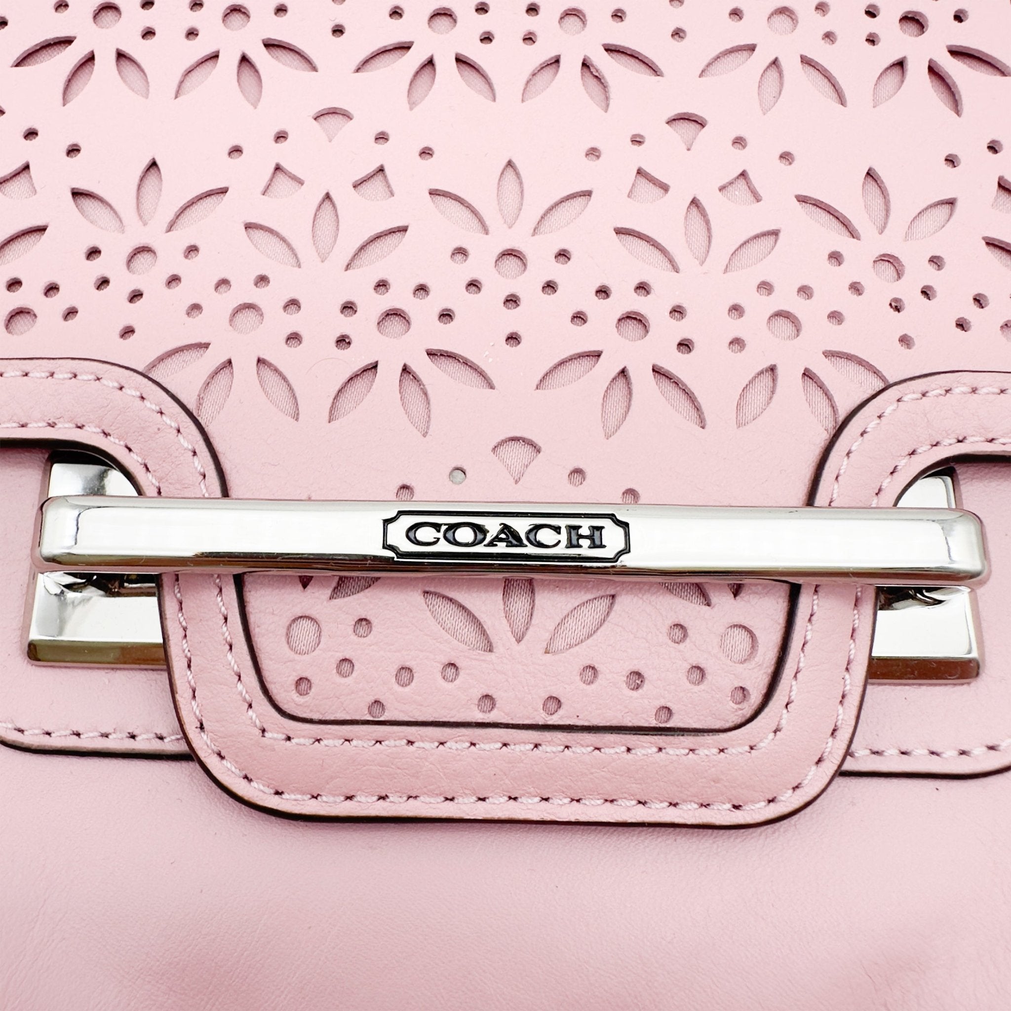 Taylor Eyelet Clutch - COACH - MISHMASH