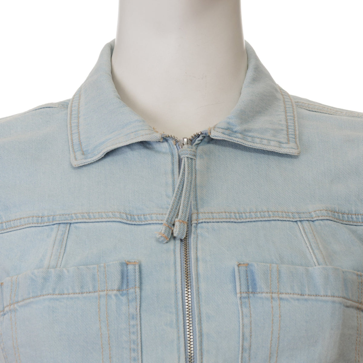 Wide Shot - AMERICAN EAGLE - MISHMASH