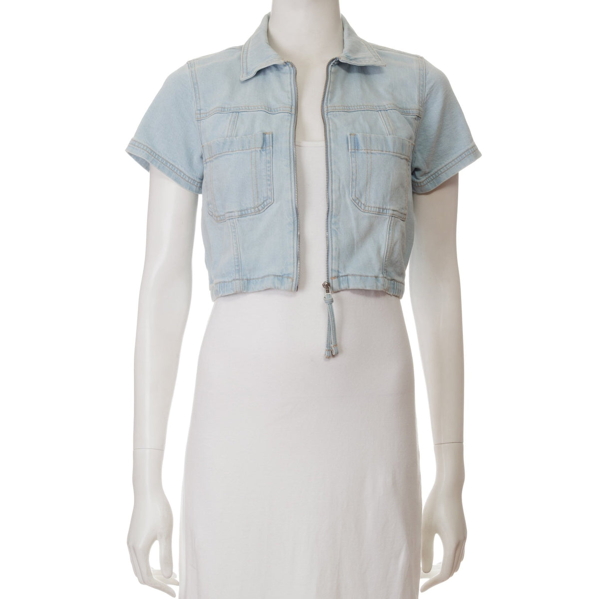 Wide Shot - AMERICAN EAGLE - MISHMASH